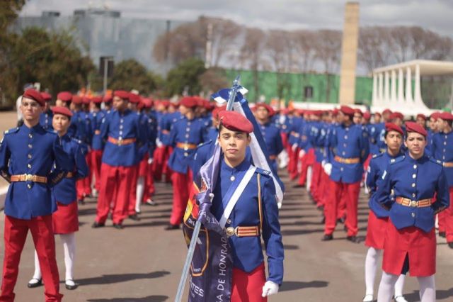 Fotos do Colégio Militar Tiradentes